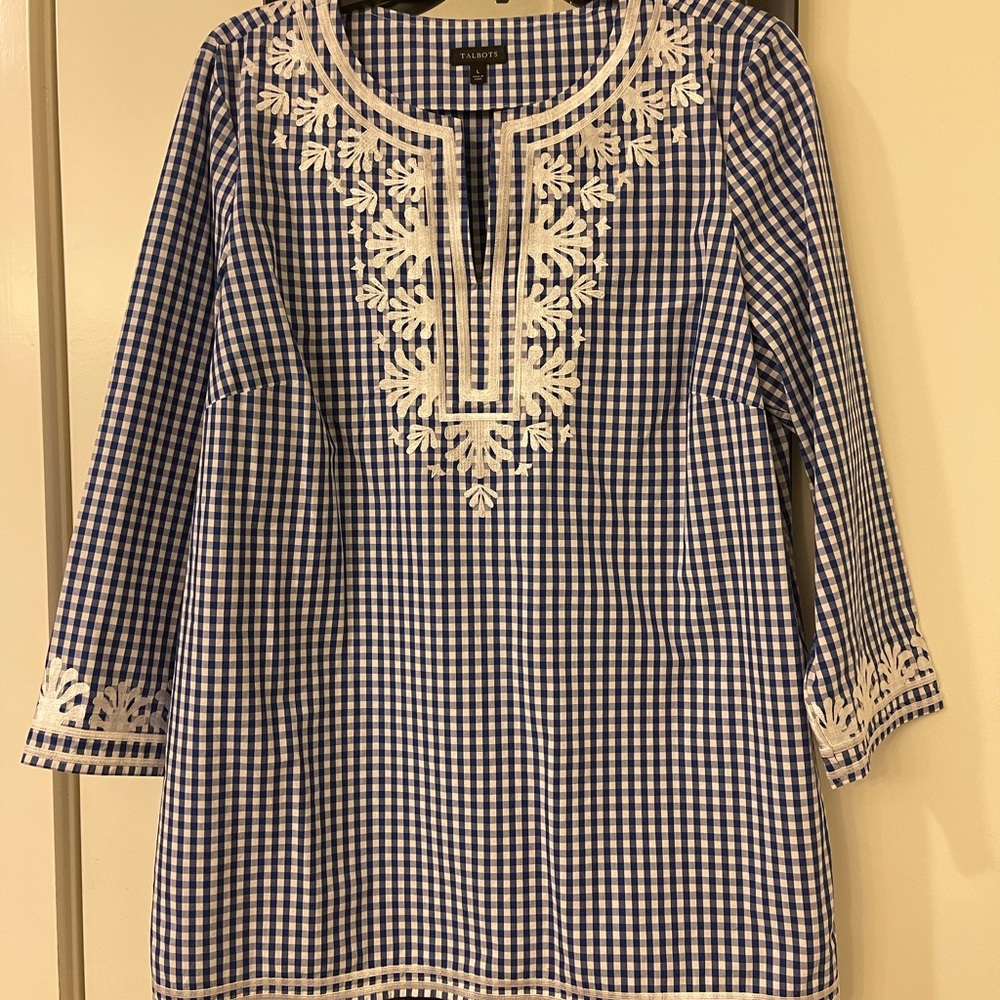 Talbots Gingham blue and white tunic with matching cropped jeans.
